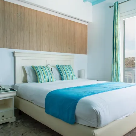 Poseidon Hotel 4*