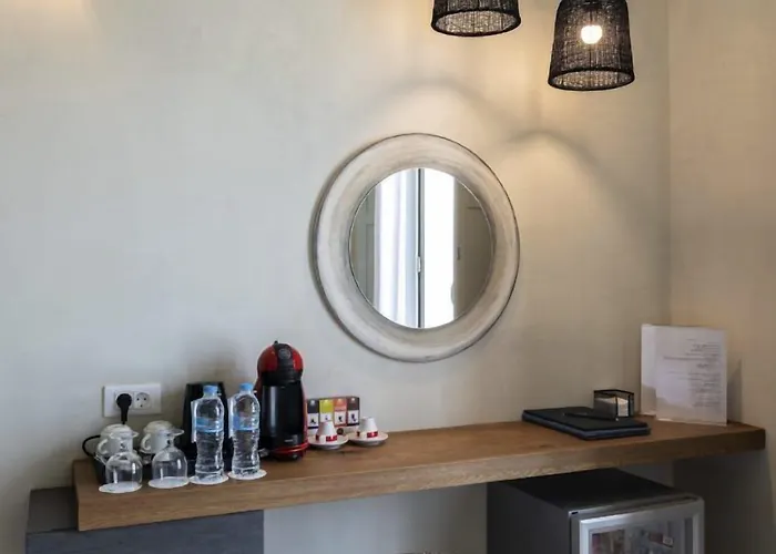 海神套房酒店 4*